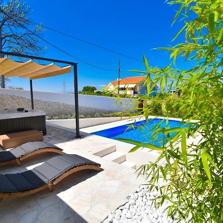 Villa Village Idylle With Heated Pool, Sauna, Jacuzzy And Private Parking Sukošan Exteriör bild